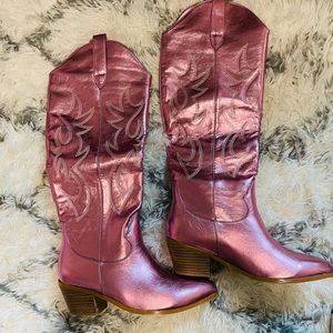 Pink metallic cowgirl boots 👢